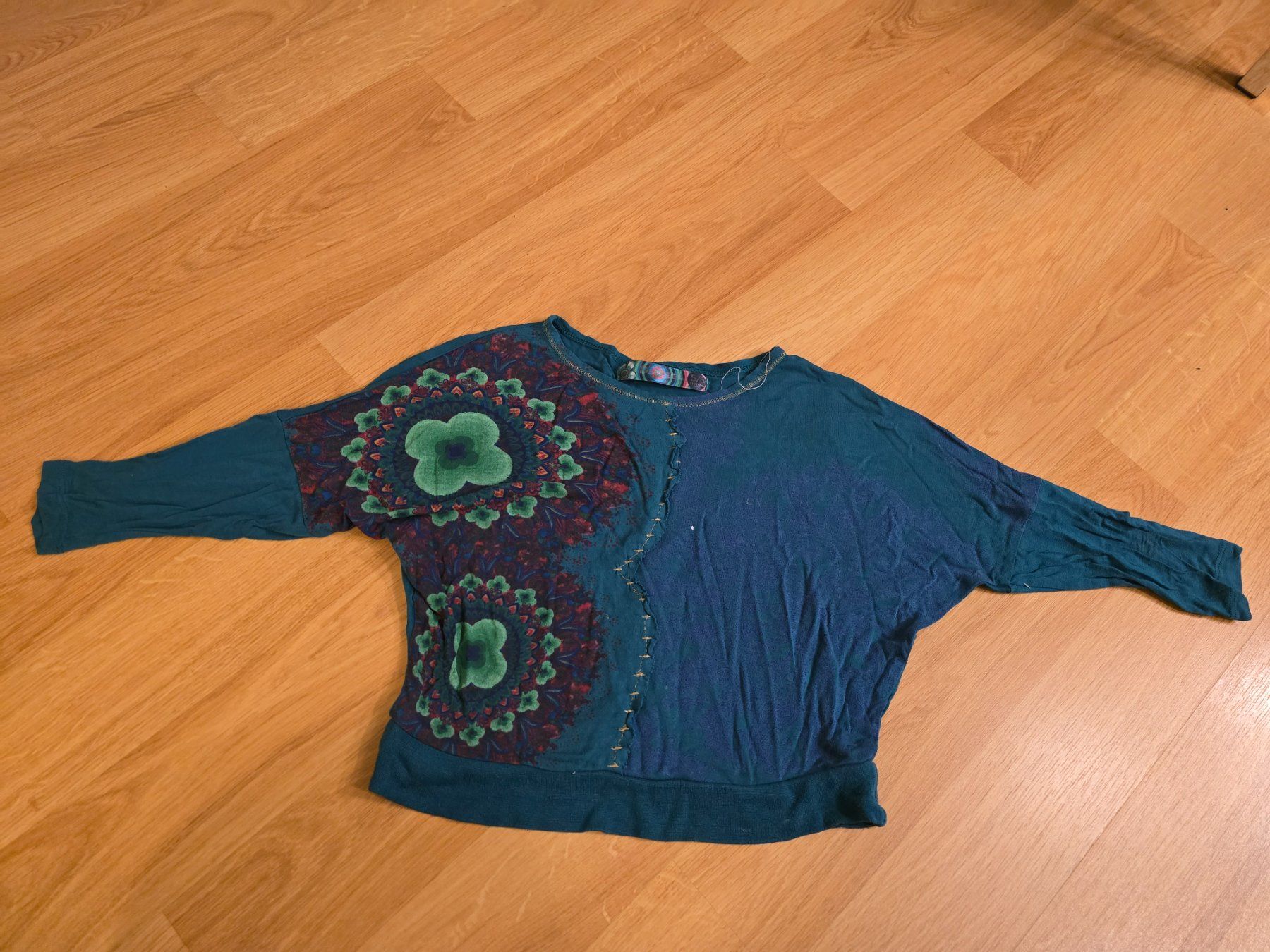 Camicette, T-shirt & Top: Oberteil Desigual ca. 4-6 Jahre – Usato da Büttikon AG venduto da Amineah