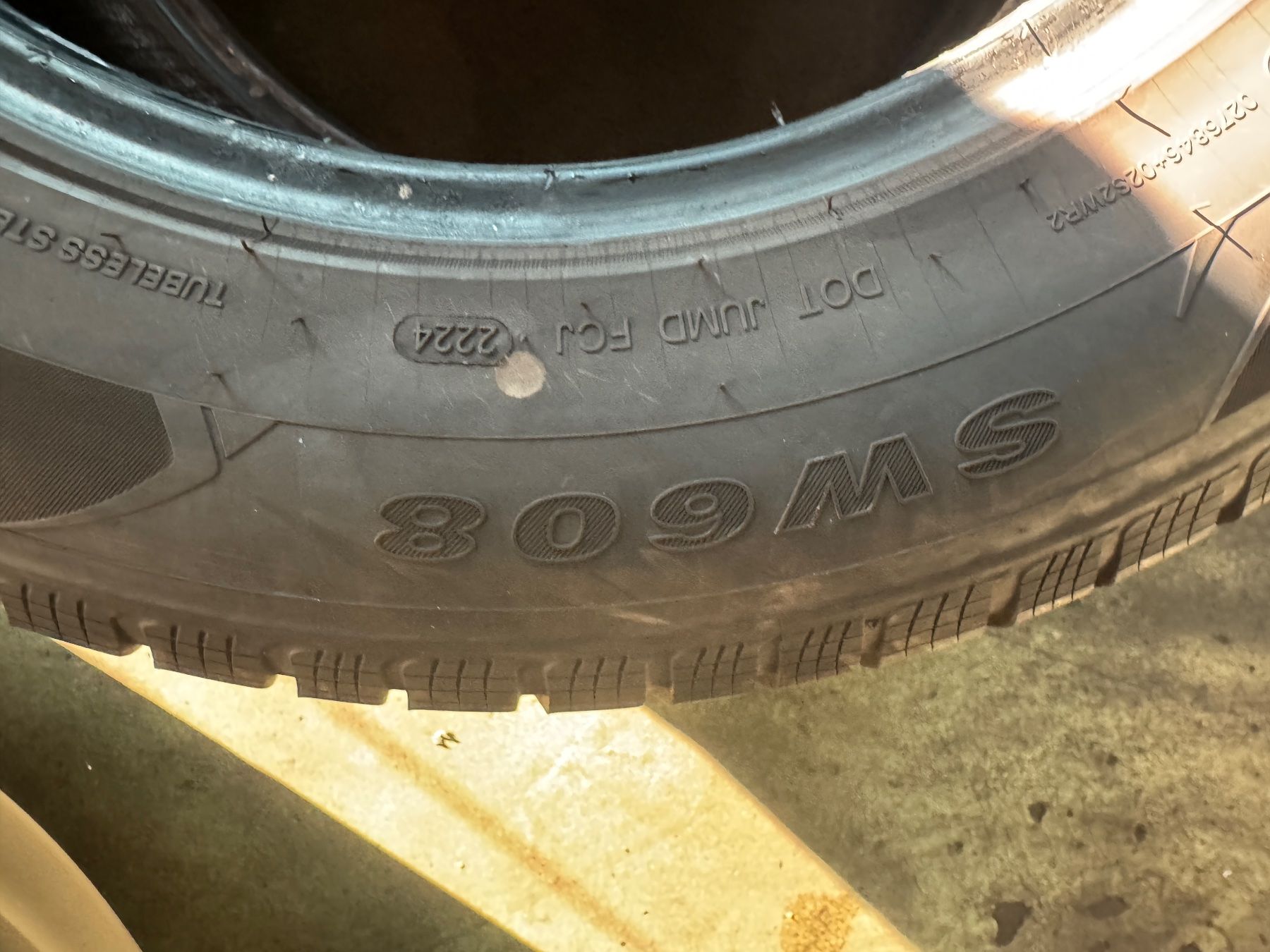 Goodrich Pneus & Roues: 235/65R17 – D'occasion à Widen par Dinero02 2