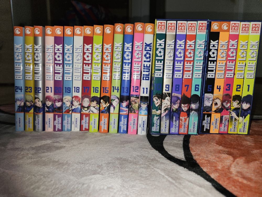 Blue Lock Manga Set 1-24, Top Zustand (Gebraucht) in Wallisellen für ...