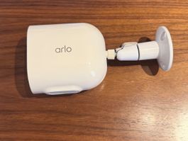 Arlo Pro 5 2K WLAN Überwachungskamera inkl. Halterung