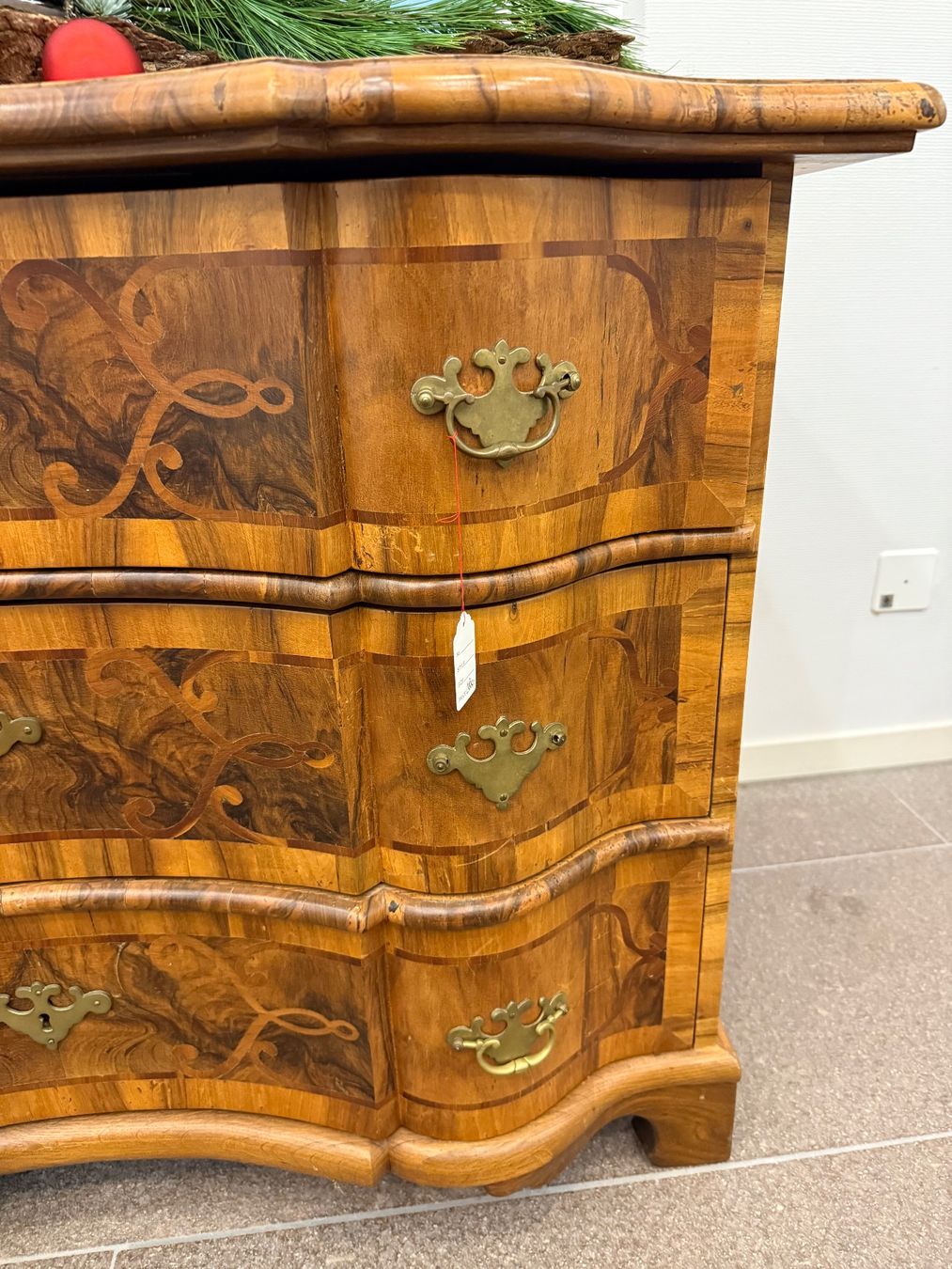 Cassettiere: Barock Kommode, Nussbaum, 3 Schubladen, Top Zustand – Usato da Berlingen venduto da Bodensee125 5