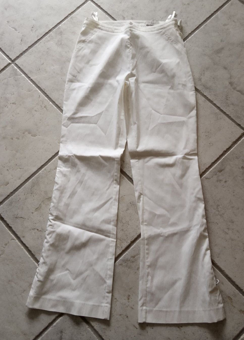 Pantaloni: Sommerhose Tracey weiss – Usato da Chur venduto da Rodanisa