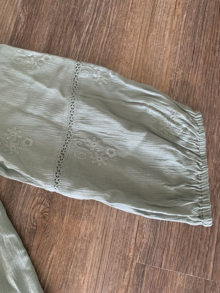 Blusen: Bluse – Neu (gemäss Beschreibung) aus Emmen von Bgucci_girl 4