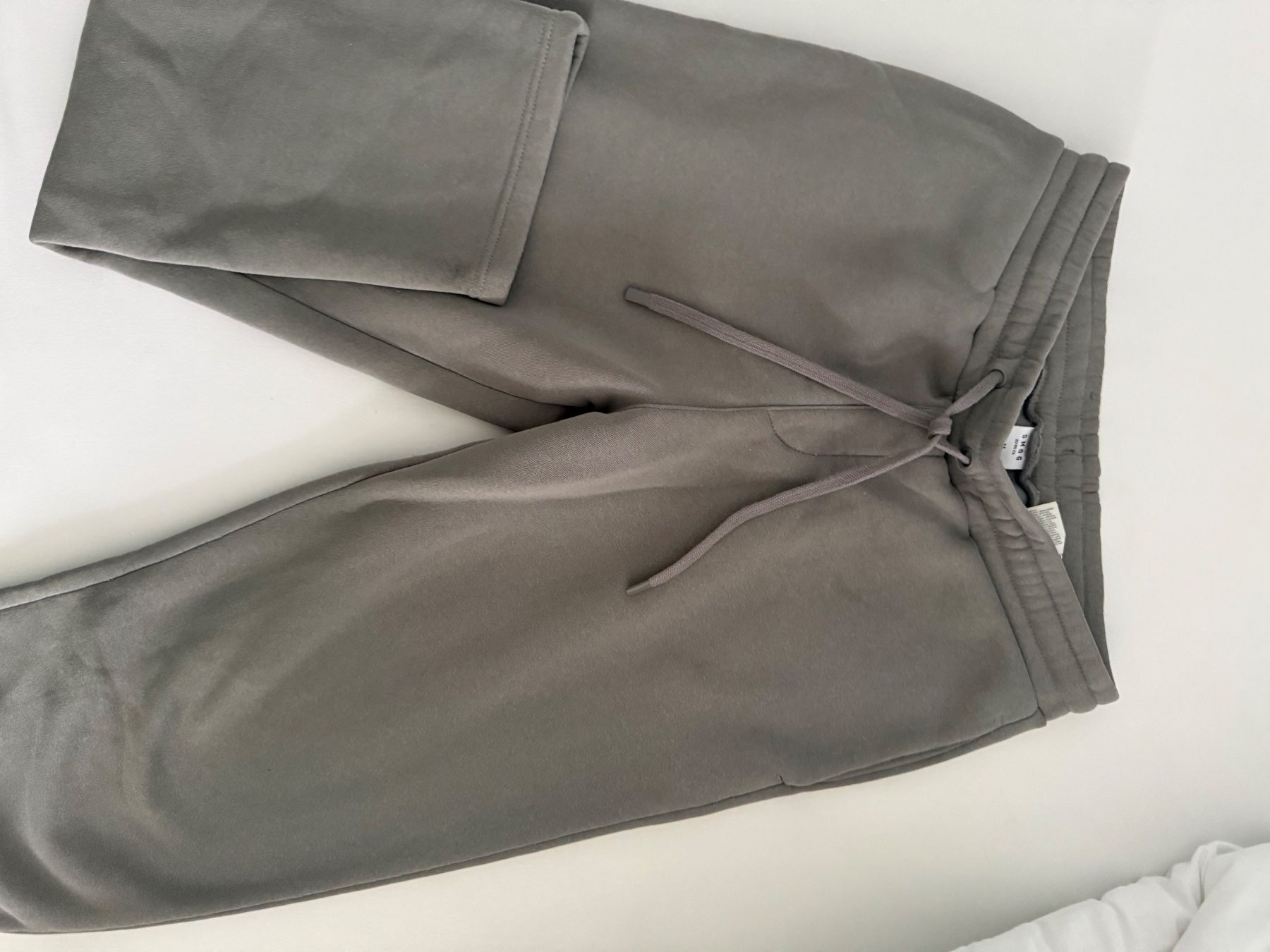 Hosen: Trainerhose open Leg – Gebraucht aus Gossau ZH von resina05 1