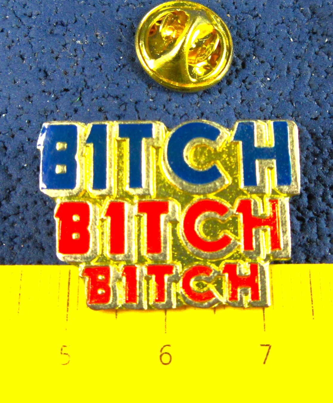 Placchette & Badge: BITCH PIN GEPRÄGT GOLDIG – Usato da Ettingen venduto da Hausi4711