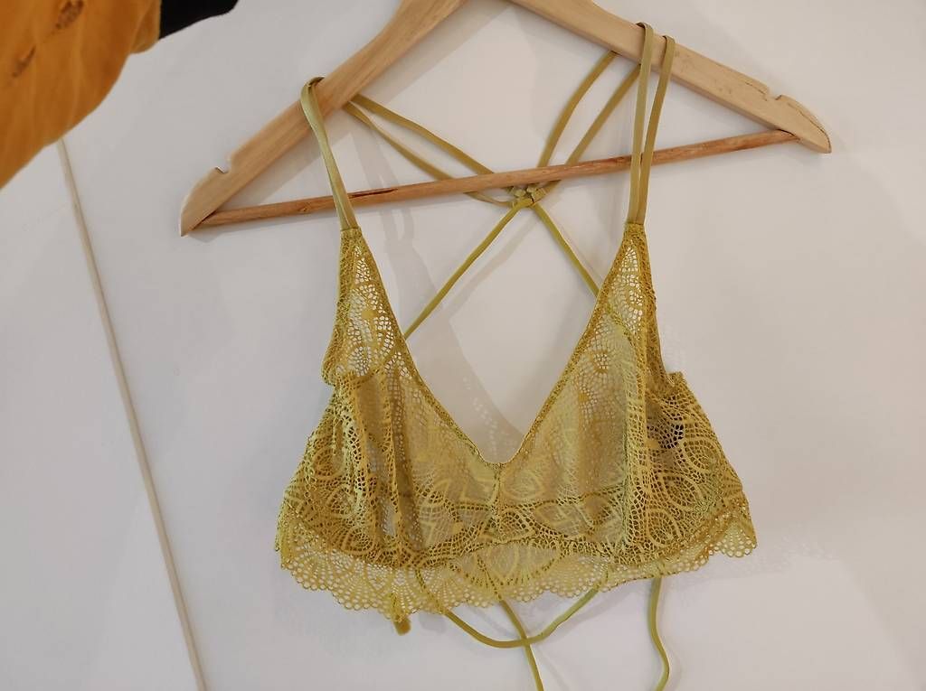 Altra biancheria intima: Soutien gorge jaune – Usato da Bellevue venduto da xuxana