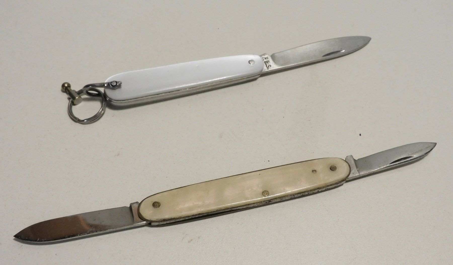 Couteaux de poche: Sackmesser - 2 kleine alte Sackmesser – D'occasion à Sursee par 76 5