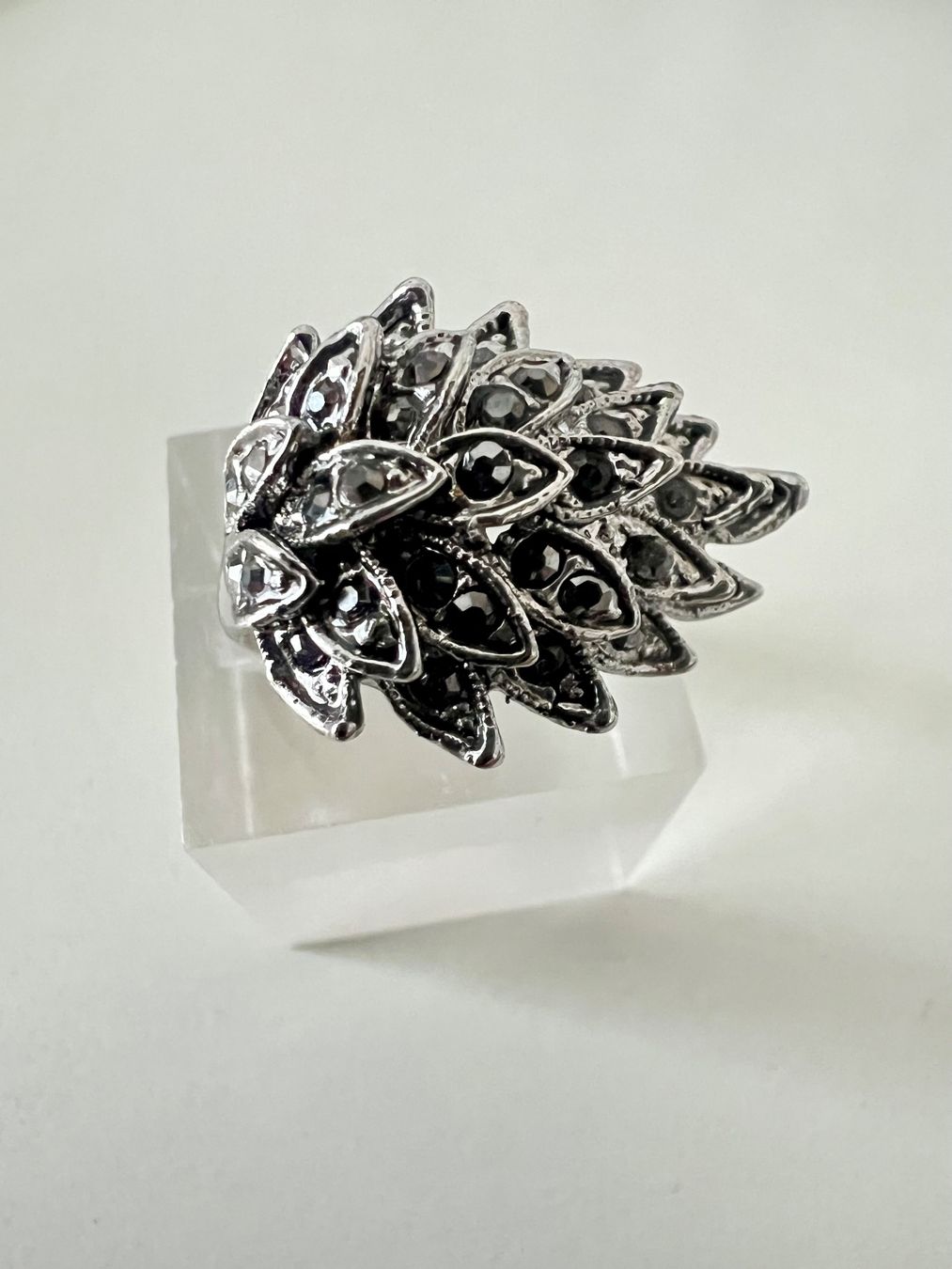 Ringe: Vintage Statement Ring mit funkelnden Markasiten, versilbert – Gebraucht aus Ruswil von artbyhand 4