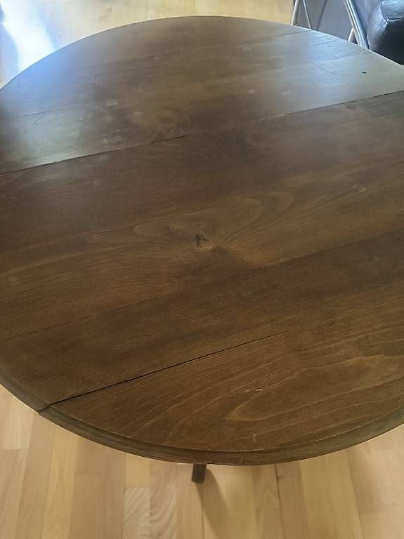 Tavoli: Wunderschöner Alter Holz Beistelltisch – Usato da Bern venduto da Ninitto 3