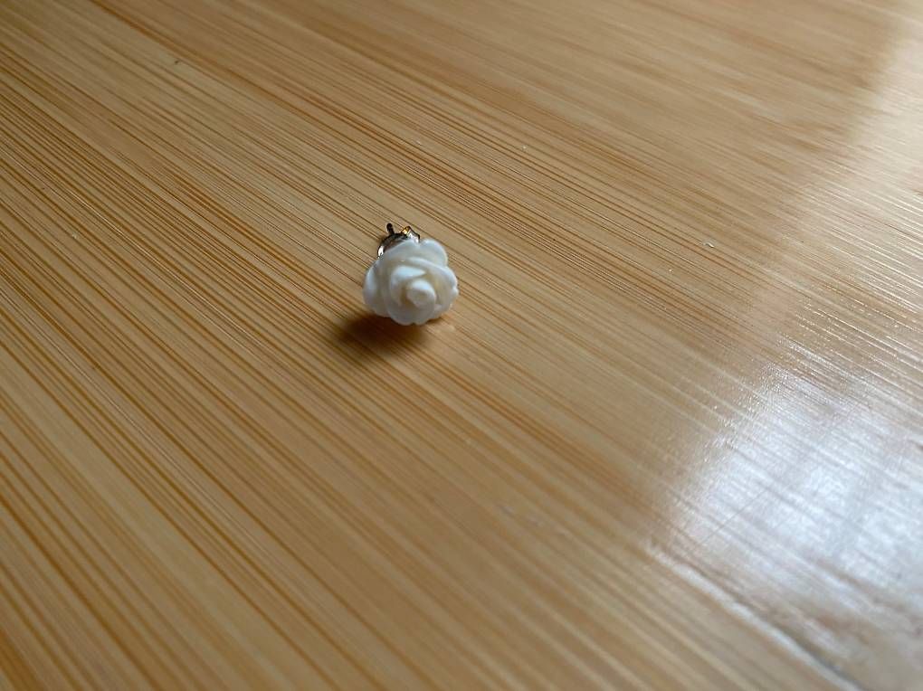 Orecchini pendenti & Orecchini a lobo: Ohrstecker Rose cremefarben – Usato da Rumisberg venduto da Simba97 2