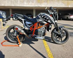 KTM duke 690 35kw A2 mit frisch MFK