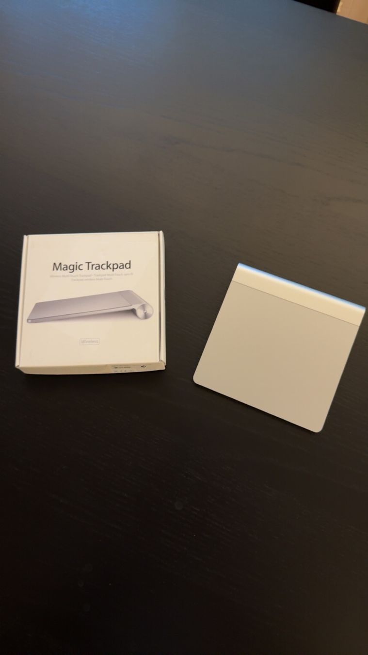 Apple Maus: Magic Trackpad 1 gen (A1339) – Gebraucht aus Dietikon von Welkins