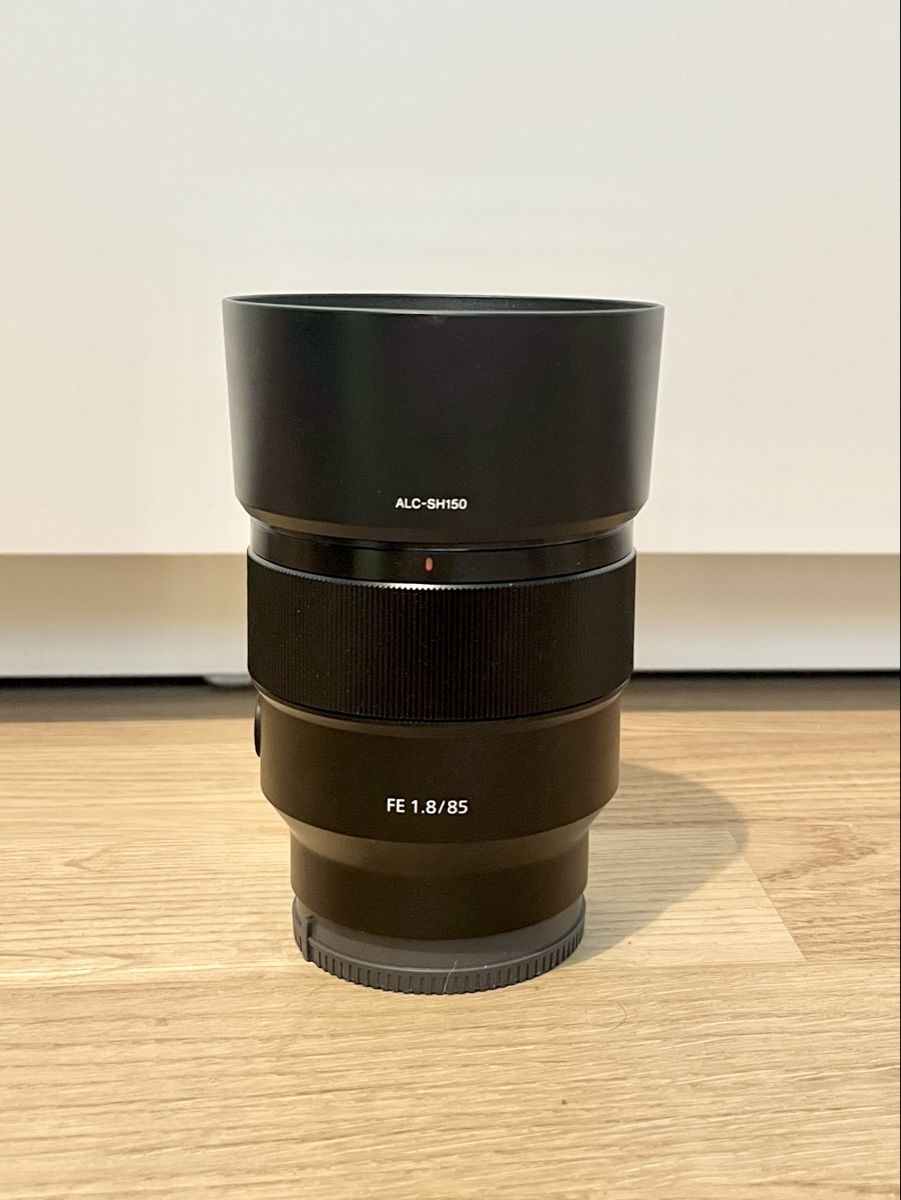 Sony Obiettivi: Sony FE 85mm F1.8 – Usato da Ennetbürgen venduto da Sari_10 1