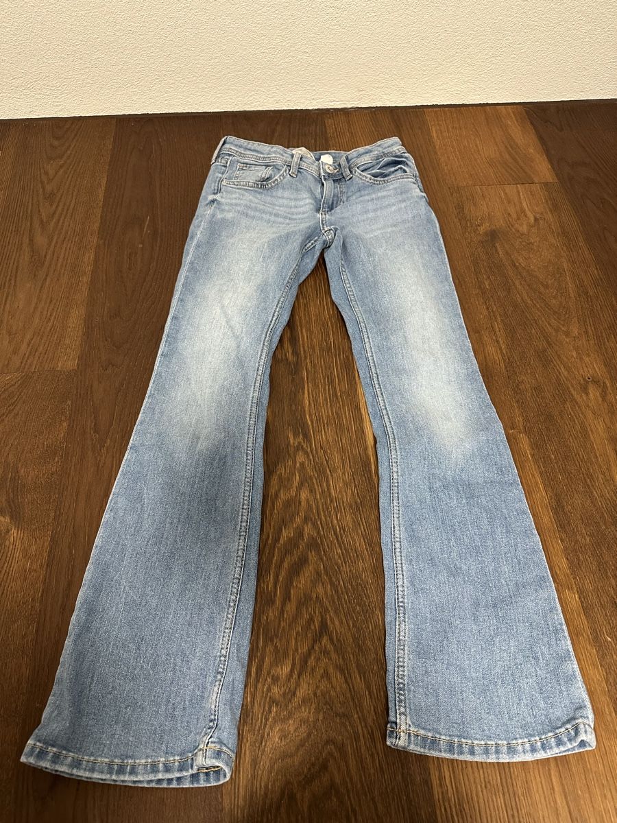 H&M Pantaloni: Jeans flared leg Grösse 164 – Nuovo (secondo la descrizione) da Brunnen venduto da ann_6x55