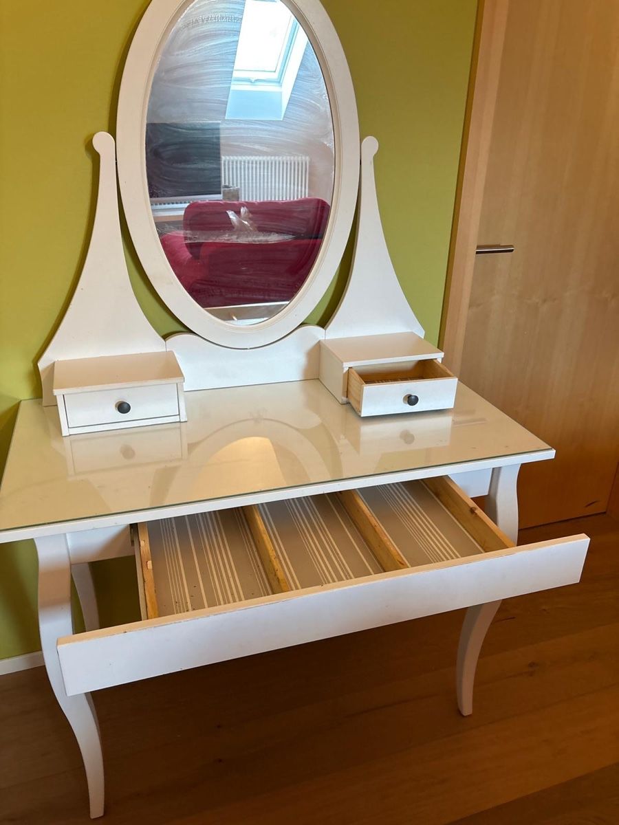 Ikea Tavoli da trucco: Schminktisch IKEA – Usato da schüpfen venduto da Zico74 2