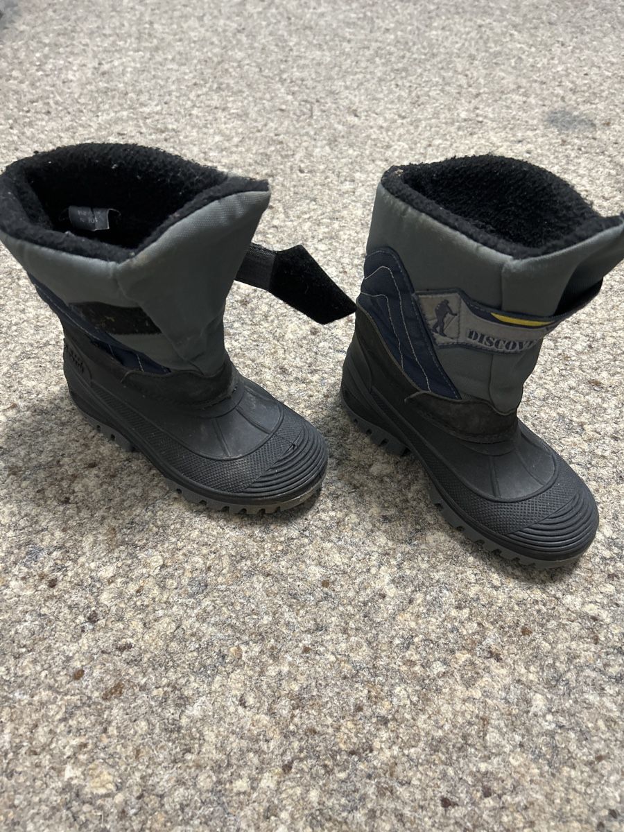 Scarpe per ragazzi: Winterstiefel Winterschuhe Gr. 31 – Usato da Esslingen venduto da Tksales