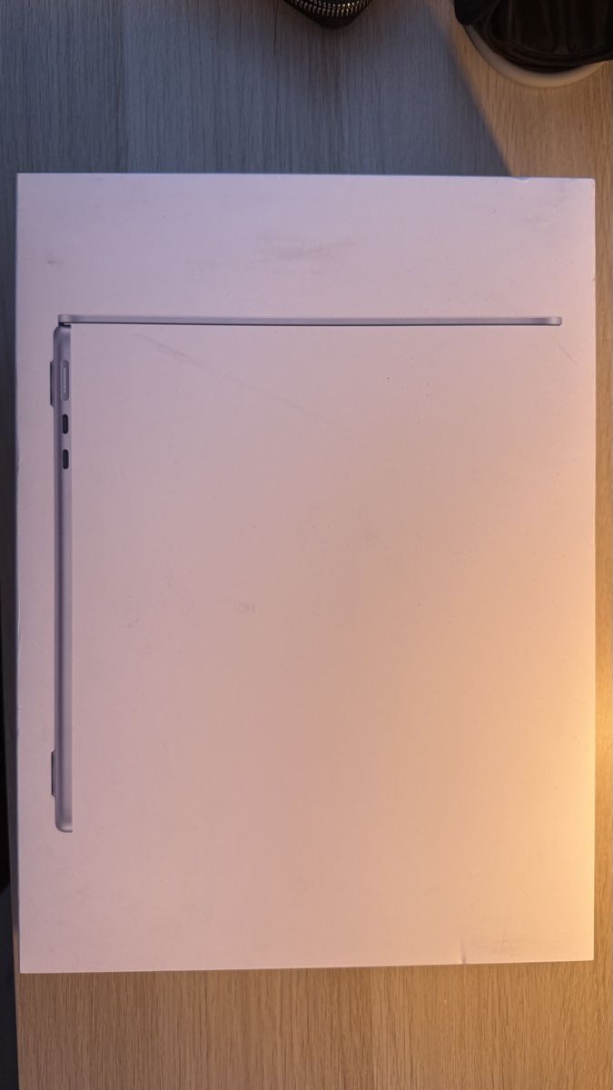 Apple Notebooks: Mac book air 13" M4 2025 – Neu (gemäss Beschreibung) aus Muolen von lvo_tl8q 7