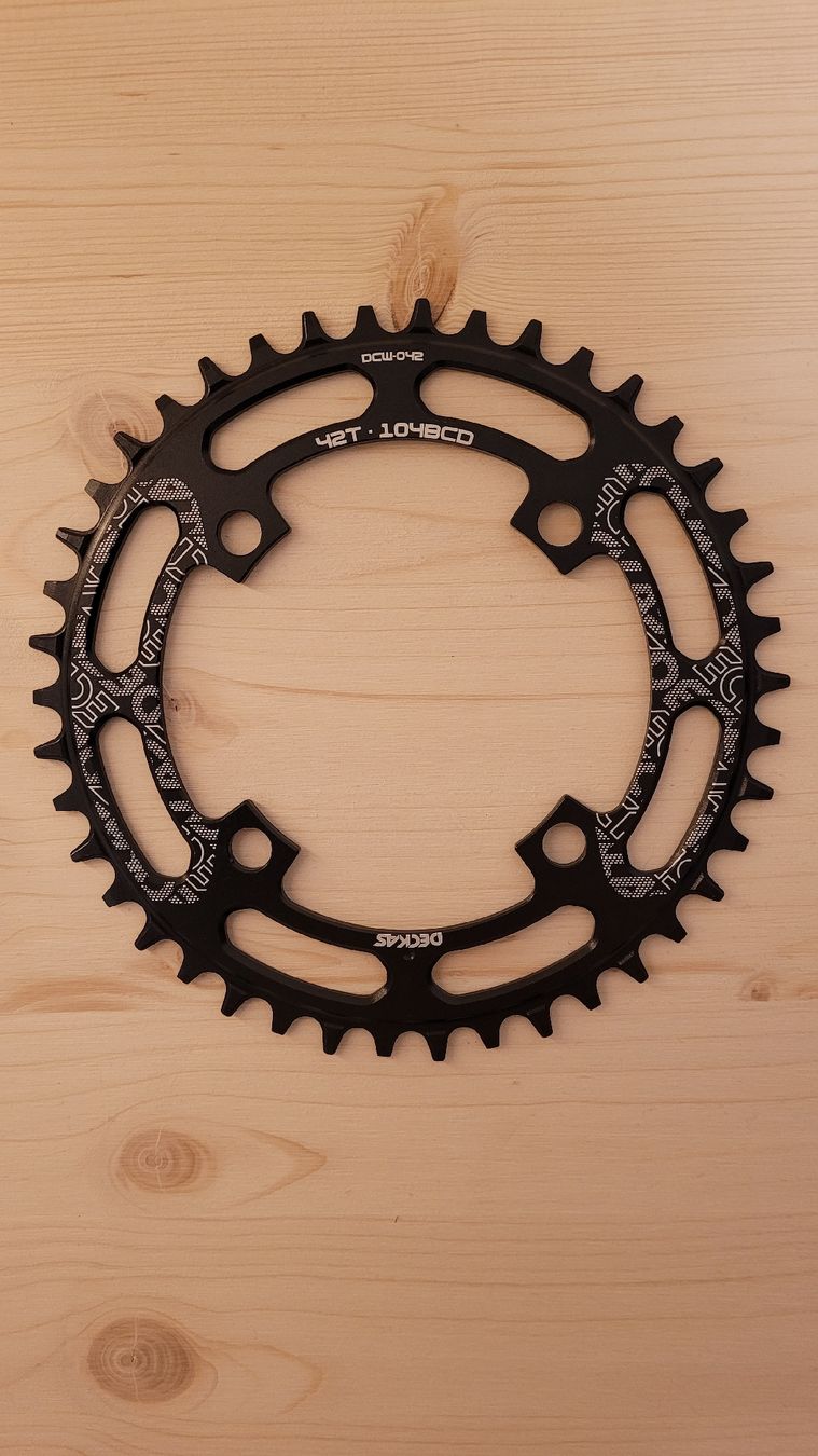 Pezzi di ricambio: MTB Kettenblatt 42T 104x4 – Nuovo e nell'imballaggio originale da Schmitten FR venduto da AdibooGrizzly