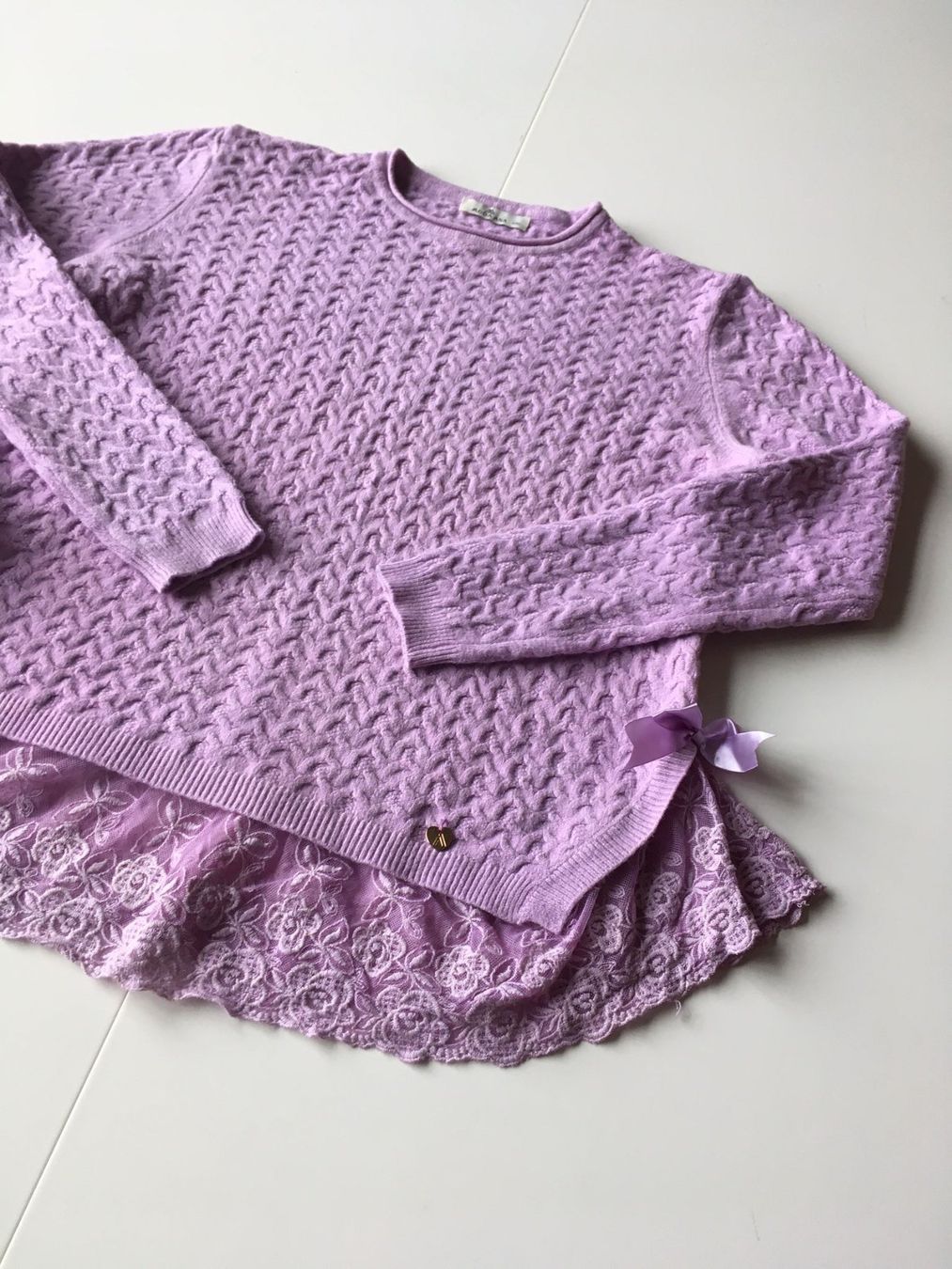 Pulls & Sweat-shirts: Pull lilas dentelle jupe volant - taille L – D'occasion à Troinex par Irisglo