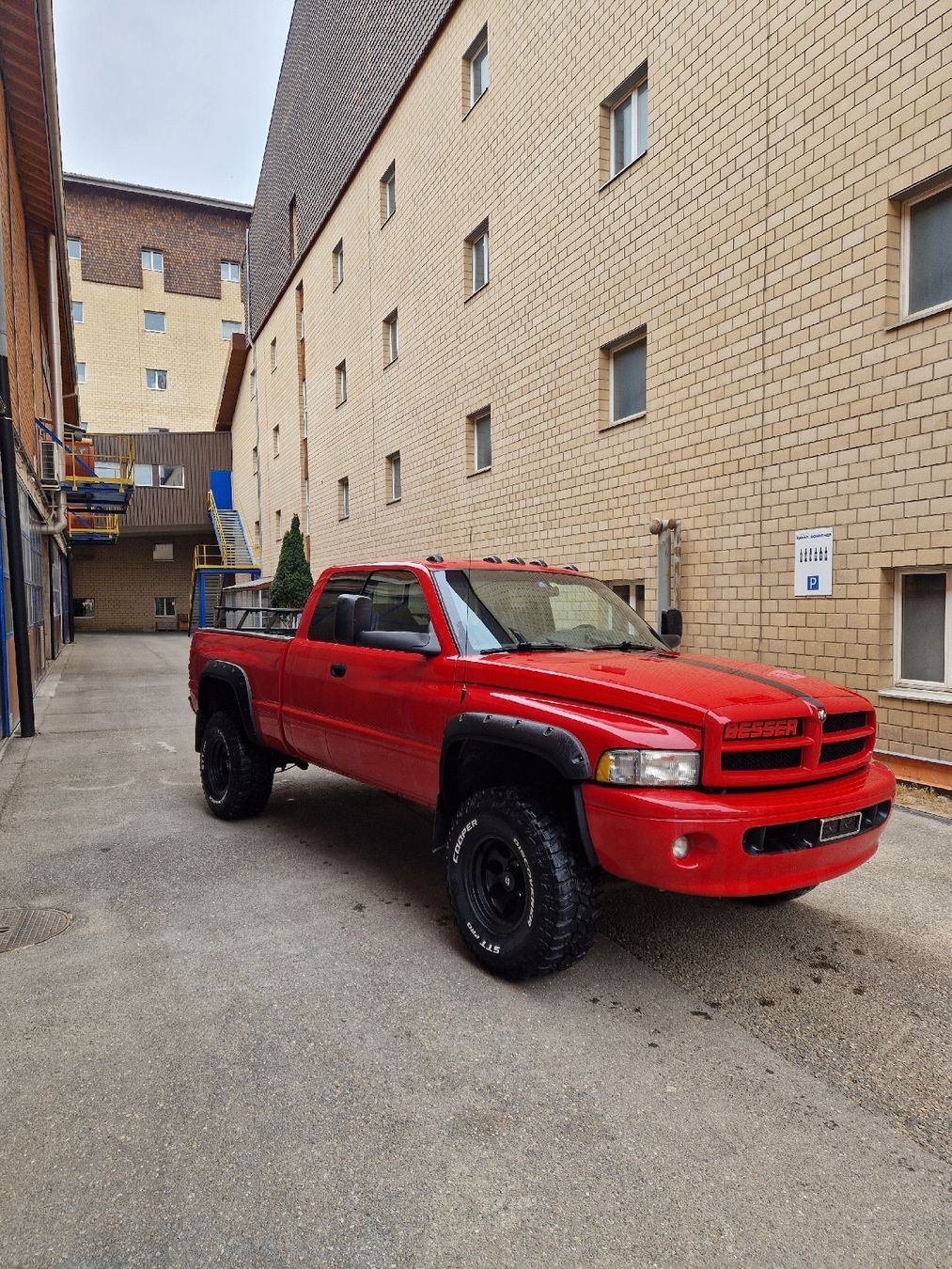 Dodge Autos: Dodge Ram 5.9 V8 – Gebraucht aus Hitzkirch von Toebu99 2