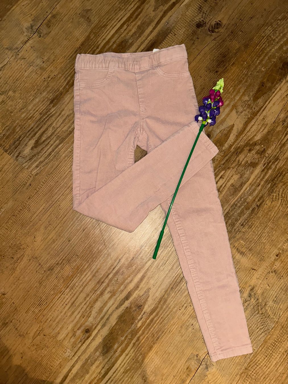 H&M Pantaloni: Hose/Jeggings 122 H&M – Usato da Safenwil venduto da 2hand_aber_wertvoll