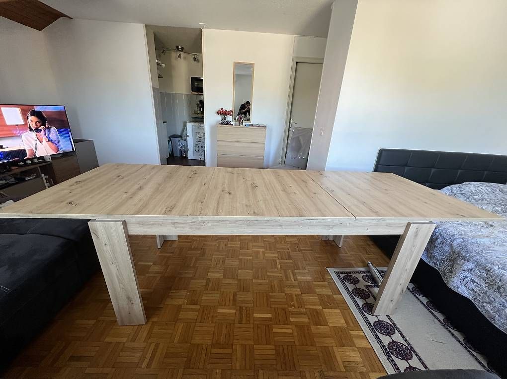 Tische: Table à manger extensible  – Neu und originalverpackt aus Crissier von aga_p2hv 1