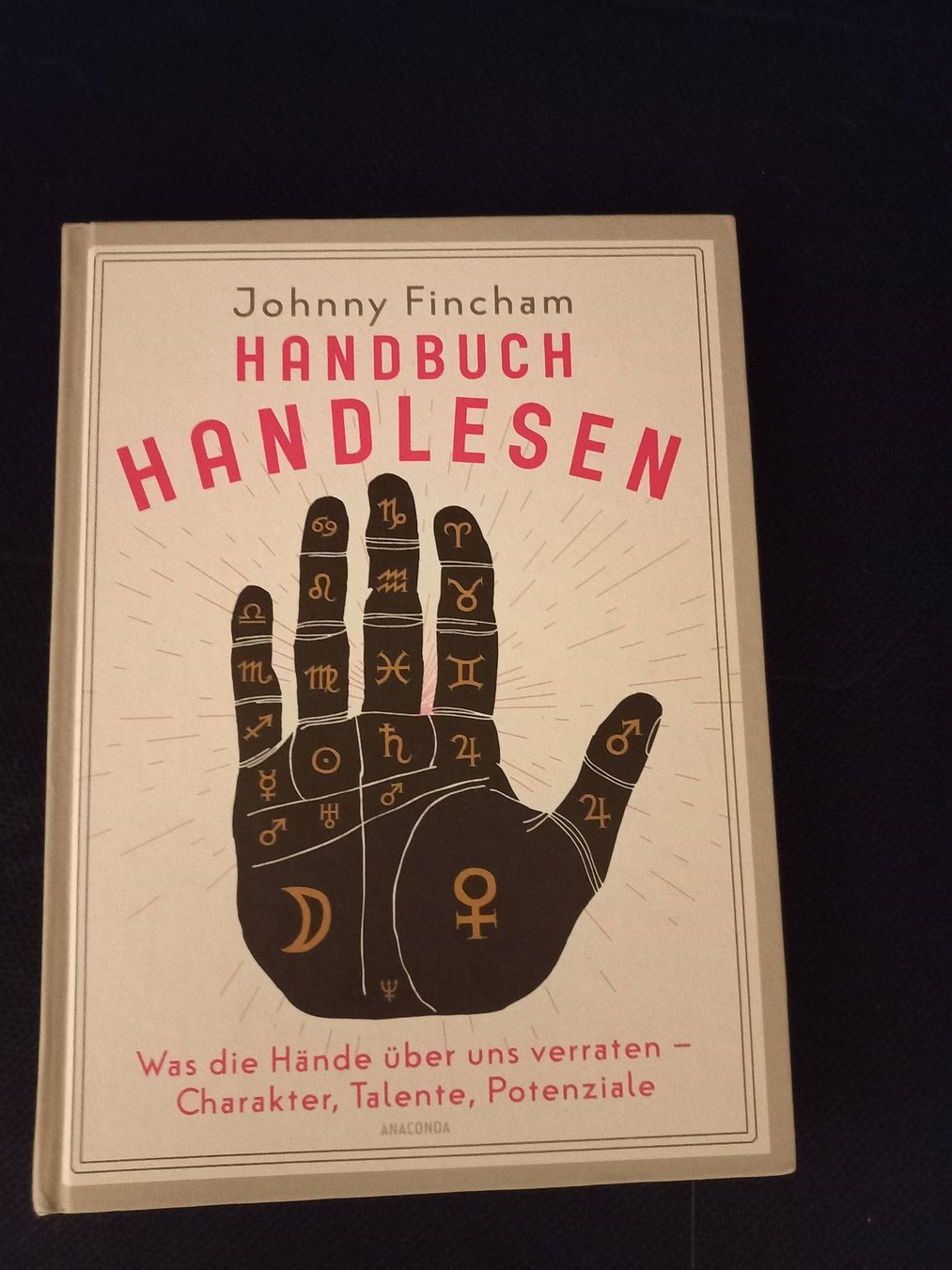 Libri: Handbuch Handlesen – Usato da Kriens venduto da adr_f6fh