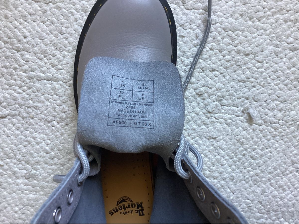 Dr. Martens Scarpe da donna: Dr. Martens Boots, Graues Leder, Grösse 37, NEU!! – Nuovo (secondo la descrizione) da Kirchberg BE venduto da noel091 4