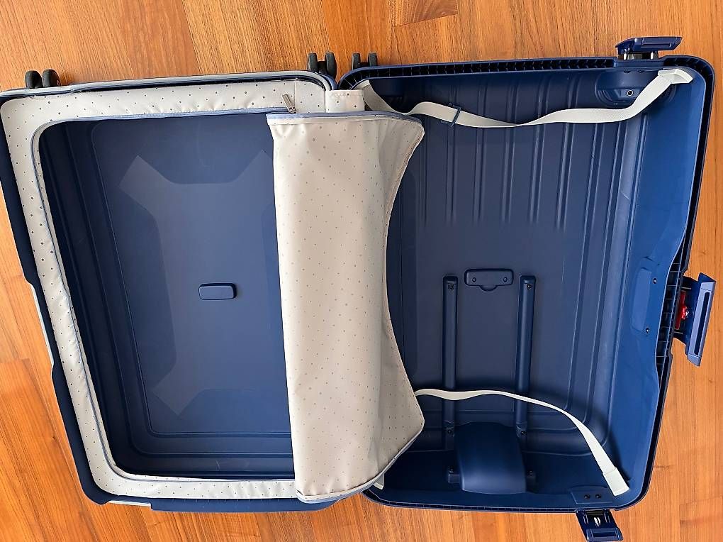 Valigie: Samsonite Spinner Reisekoffer Dark Blue – Usato da Oberrieden venduto da mop_jlm8 4