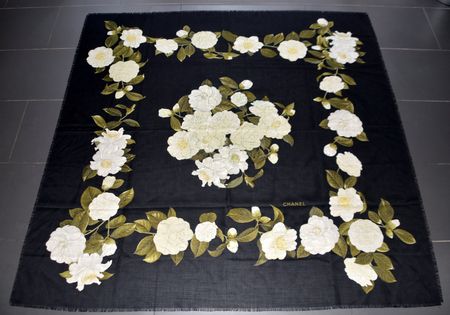 Schal / Châle Chanel 140 x 140 cm