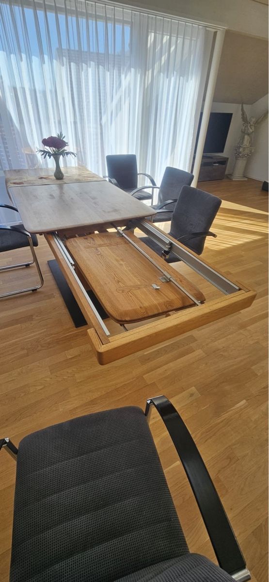 Tavoli: Holz Säulentisch mit Synchronauszug – Usato da Fahrwangen venduto da Nerots 3