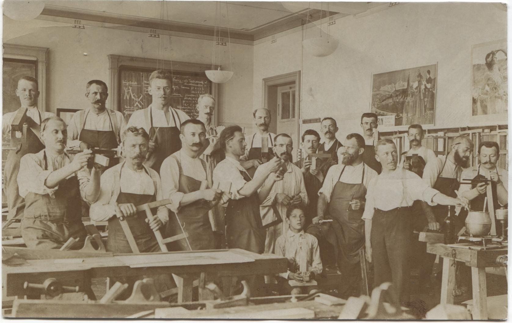 Cartes postales: LANDWIRTSCHAFT/HOBELSCHULE 1914 Bern? – D'occasion à Wil SG par Clanx