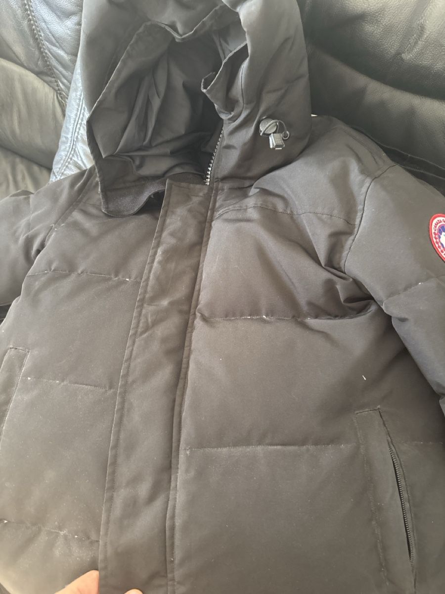 Cappotti: CANADA GOOSE JACKE – Usato da Rapperswil SG venduto da Ale_topshop 3