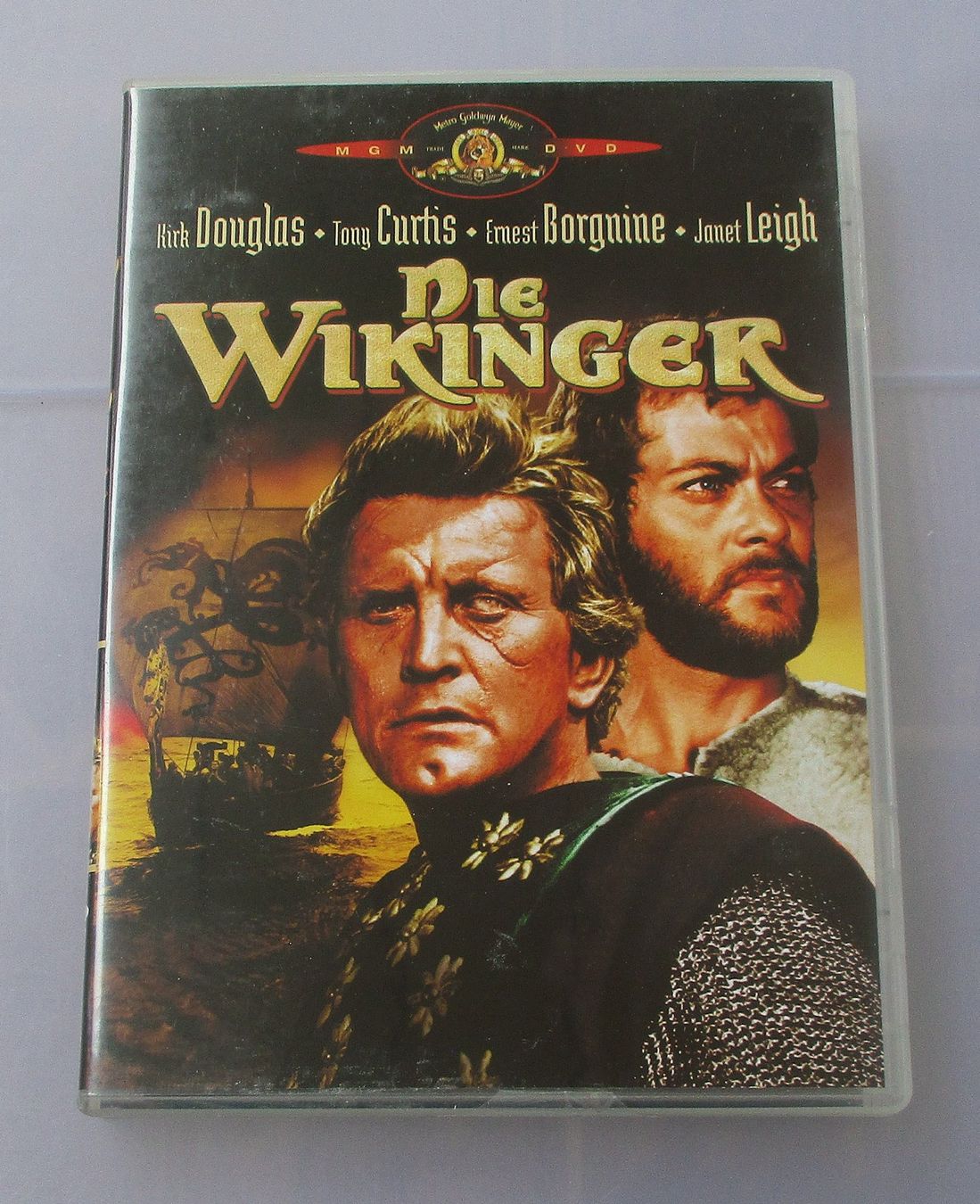 Tutti i DVDs: DIE WIKINGER - Kirk Douglas/Tony Curtis – Usato da Wattwil venduto da Muriel10