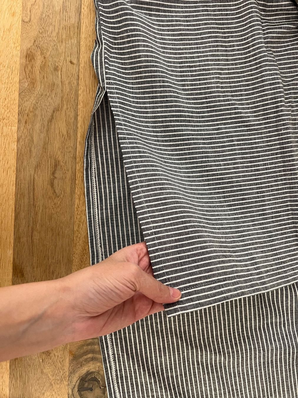 Vestiti: Grey and white striped tunic – Usato da Adliswil venduto da avatar83 3