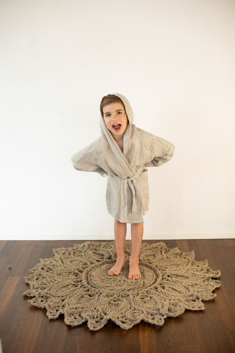Tappeti: Handmade Round Jute Rug, Boho Chic Home Decor – Nuovo e nell'imballaggio originale da Zürich venduto da joa_26k8 2