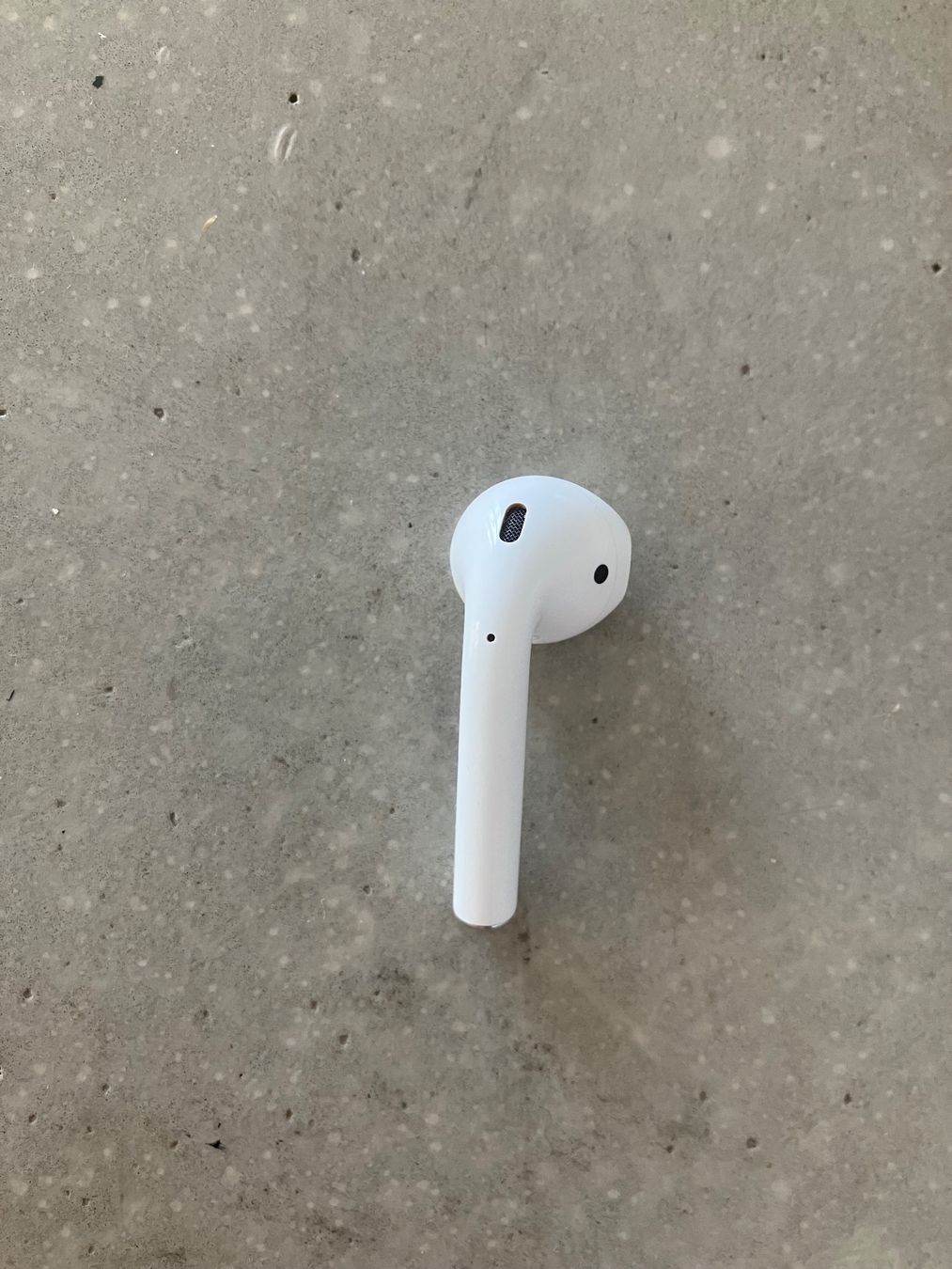 Apple Casques audio: AirPod 2 Rechts – D'occasion à Lausanne par mr.v 1