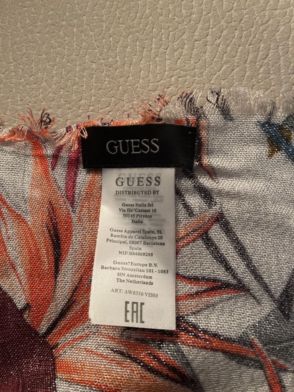 Guess Foulard & Sciarpe: Foulard GUESS – Nuovo (secondo la descrizione) da Rancate venduto da Waly__ 2