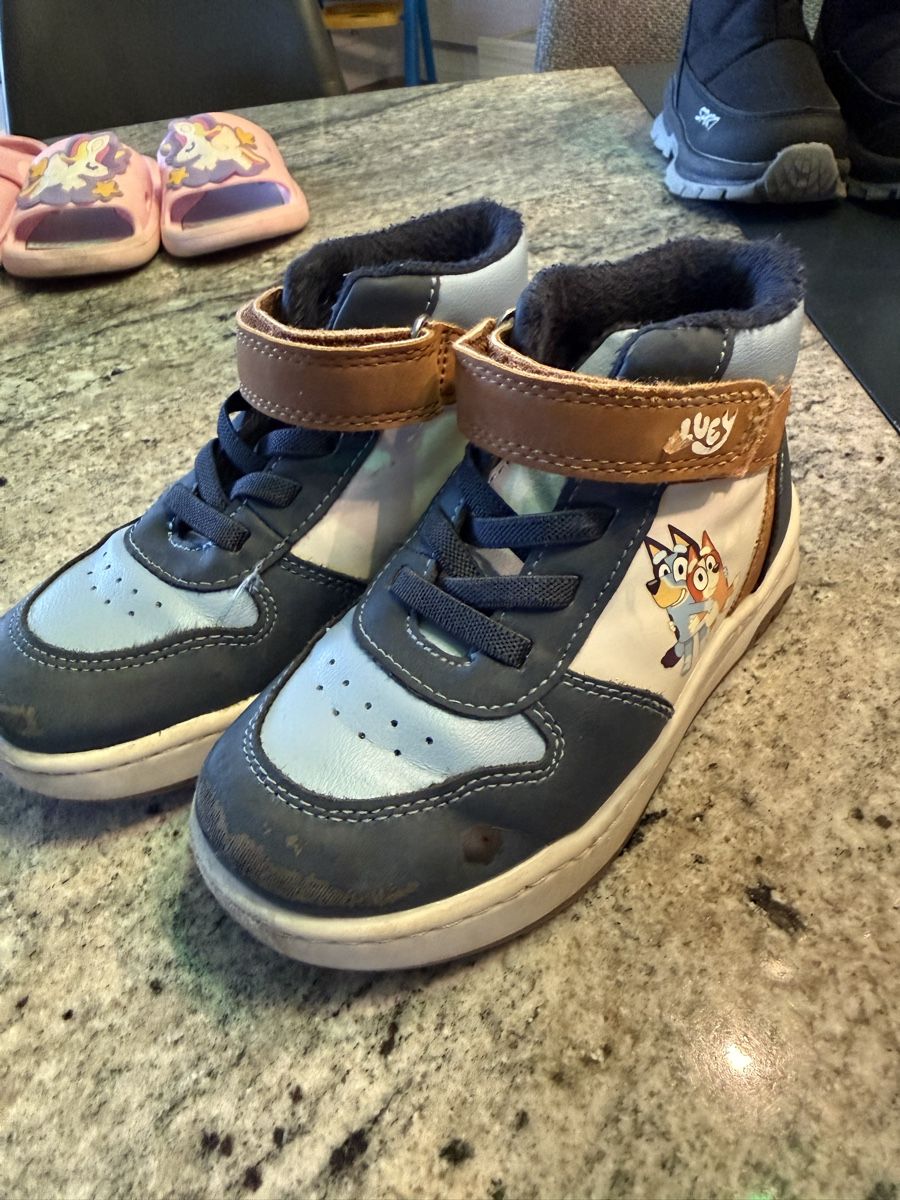 Scarpe per ragazzi: Kinderschuhen Gr. 25/26 – Usato da Steckborn venduto da Diana.84 5