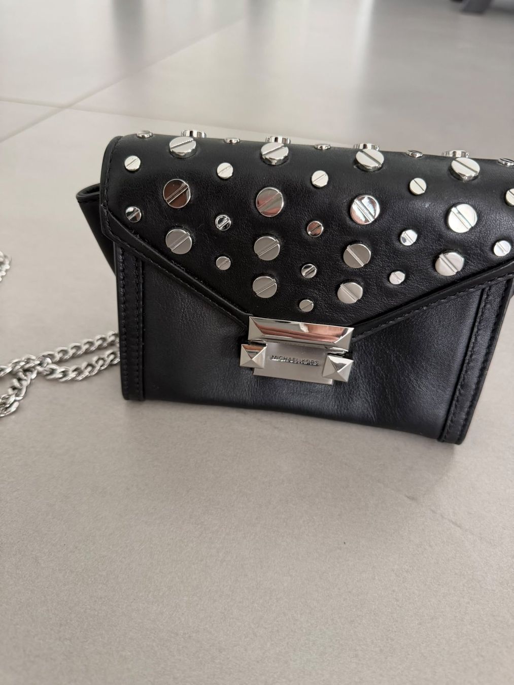Michael Kors Taschen für Damen: Borsa a tracolla Michael Kors nera con borchie usata – Neu (gemäss Beschreibung) aus Gudo von Mirkolino92 4