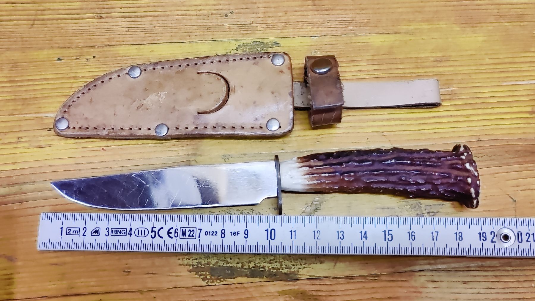 Accessori: Jagdmesser Hirschsymbol mit Scheide (L12) – Usato da Neuenhof venduto da SchnaeppliAllerlei 4