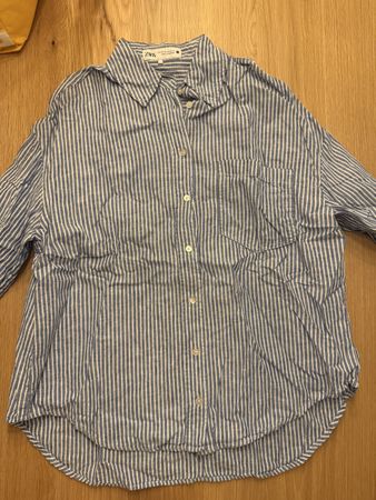 Zara Blue Striped Oversized Shirt Size XS - Perfect for Summ