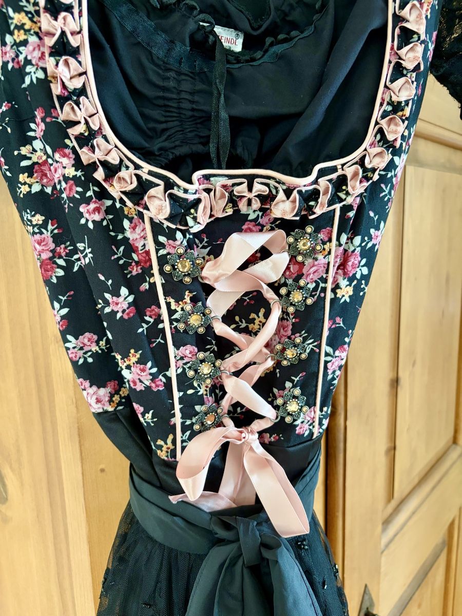 Vestiti: Dirndl schwarz, rosa mit Spitze Grösse S – Usato da Spreitenbach venduto da BeaW07 1
