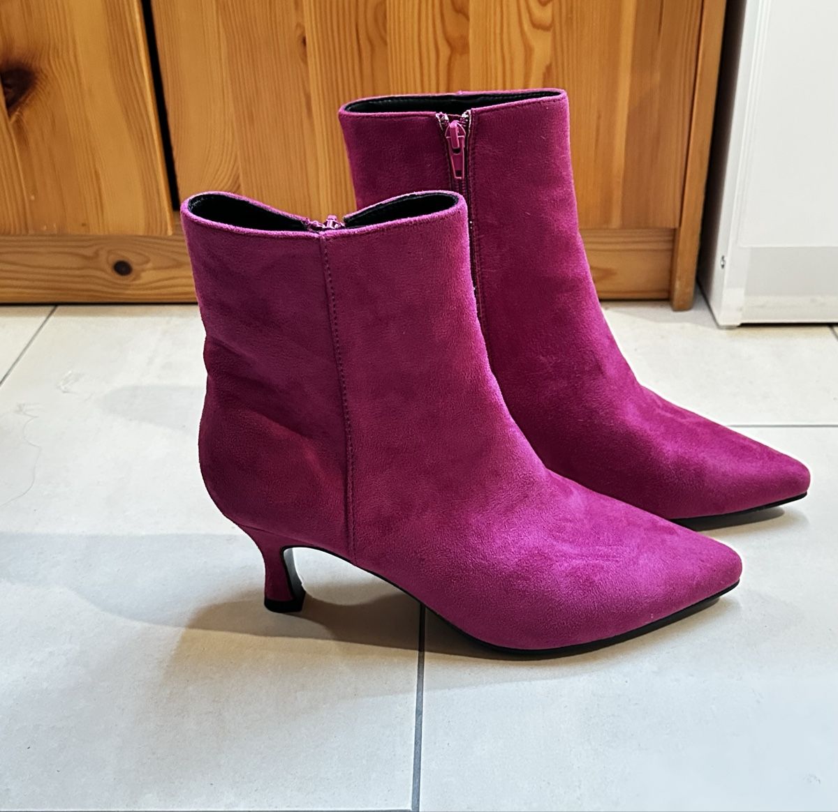 Chaussures femmes: Stiefeletten Pink – Neuf avec emballage d'origine à Gamprin-Bendern par danii.mue