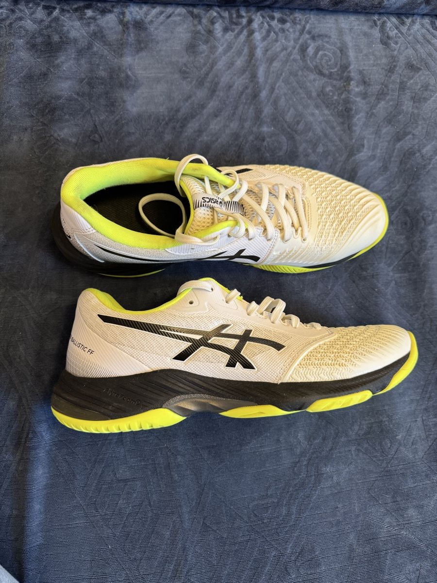 Chaussures hommes: ASICS Netburner Ballistic FF  – D'occasion à Mönchaltorf par osi_t7tl 1