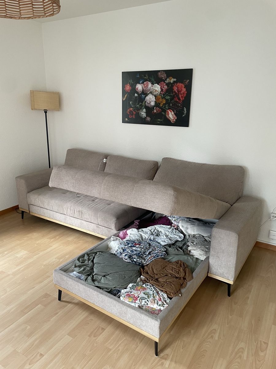 Divani: Gemütliches Schlafsofa, grau-beige – Usato da Liebefeld venduto da ana_d6d7 1