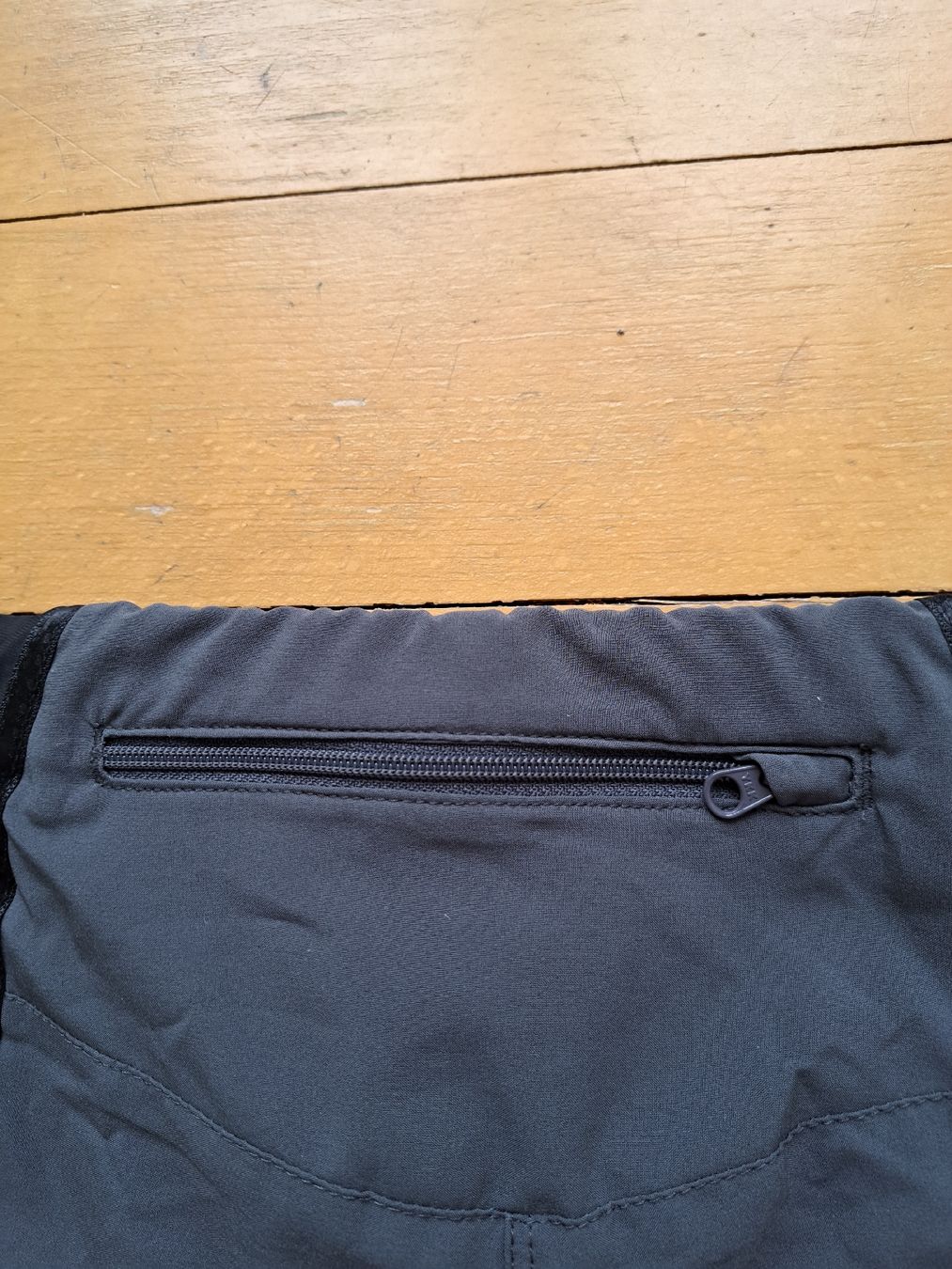 Salomon Pantaloni: Salomon Trailrunning Shorts – Usato da Thalwil venduto da sternenstaub369 3