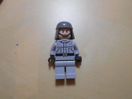 LEGO Star Wars Minifigur Imperial AT-ST Pilot sw0401  (077)