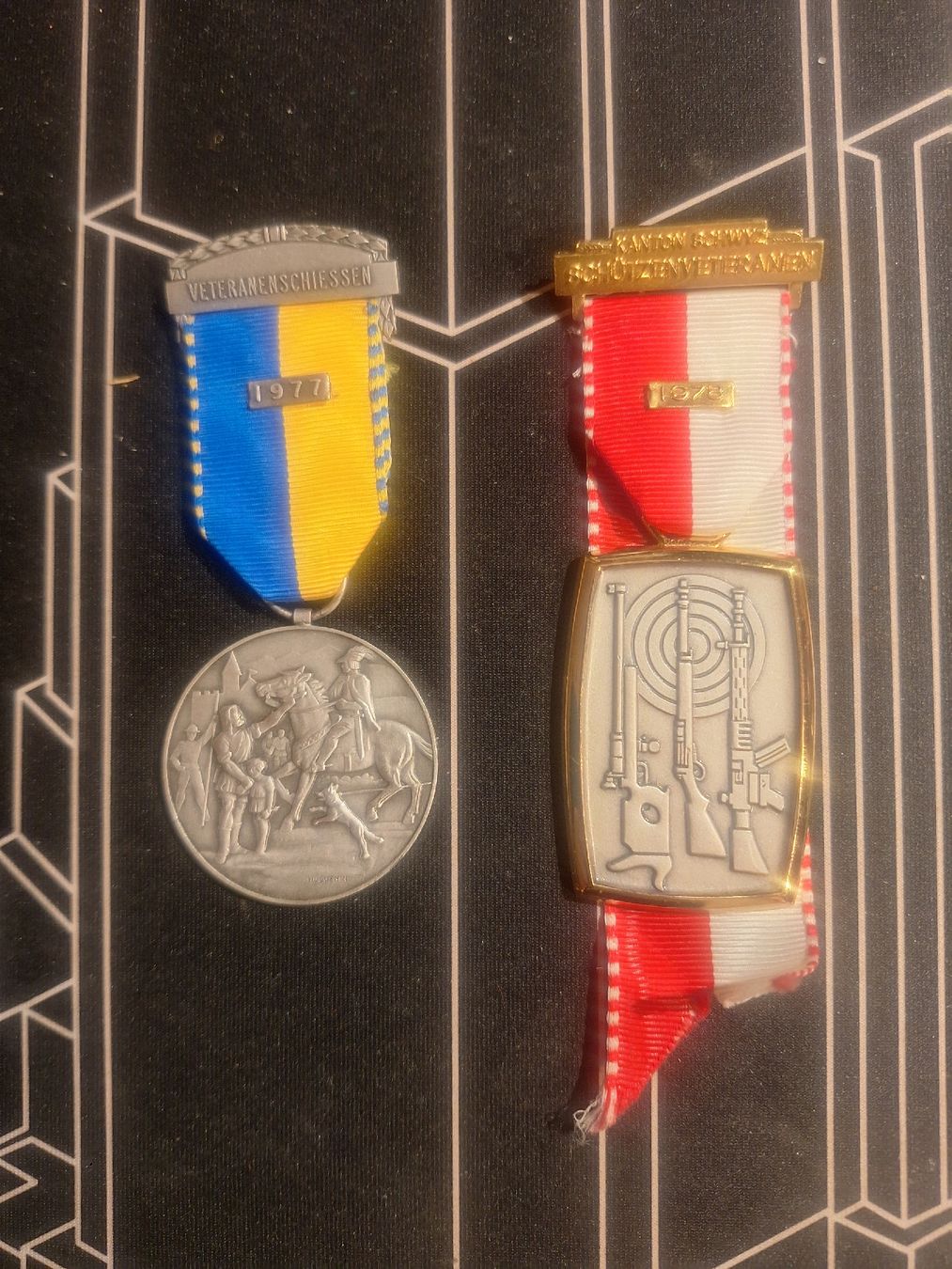 Medaglie: Veteranenschiessen 1977 & 1978 Medaille – Usato da Menzingen venduto da jon_kny7