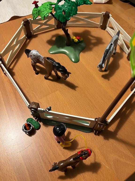 Giocattoli: Pferdeweide Playmobil – Usato da Märstetten venduto da ChristopheH01